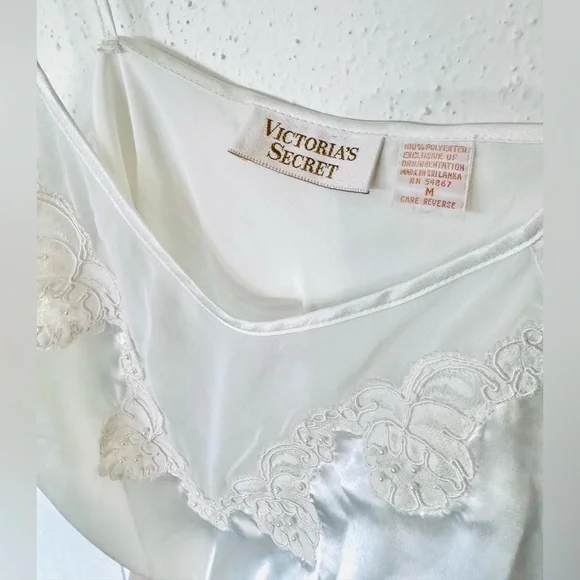 Victoria’s Secret Gold Label Vintage Embroidered Slip Dress - Picture 5 of 10